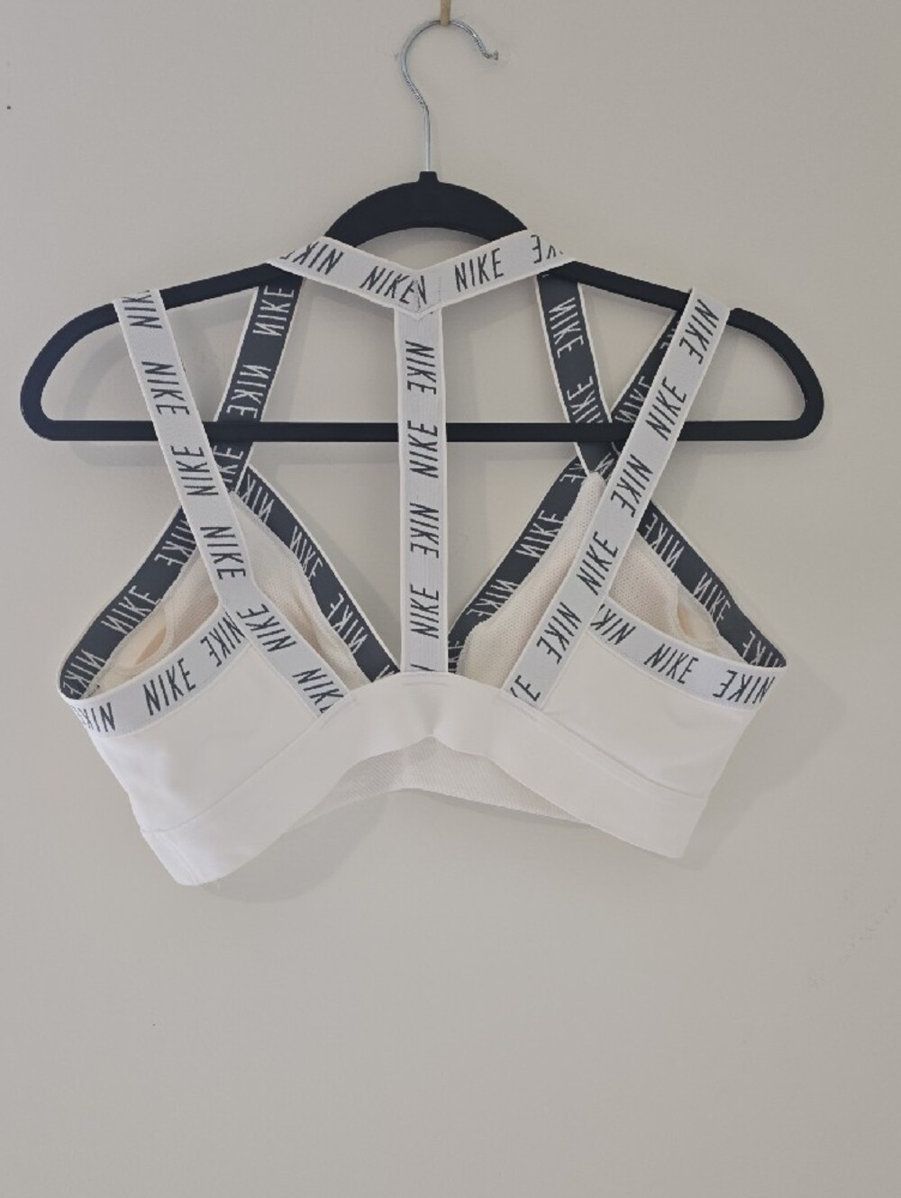 Nike White Logo-Strap Crossback Sports Bralette - Picture 2 of 3